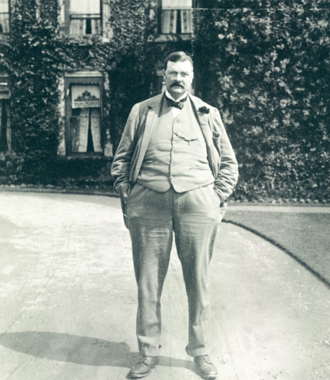E W B Portman in front of Hestercombe House 1906