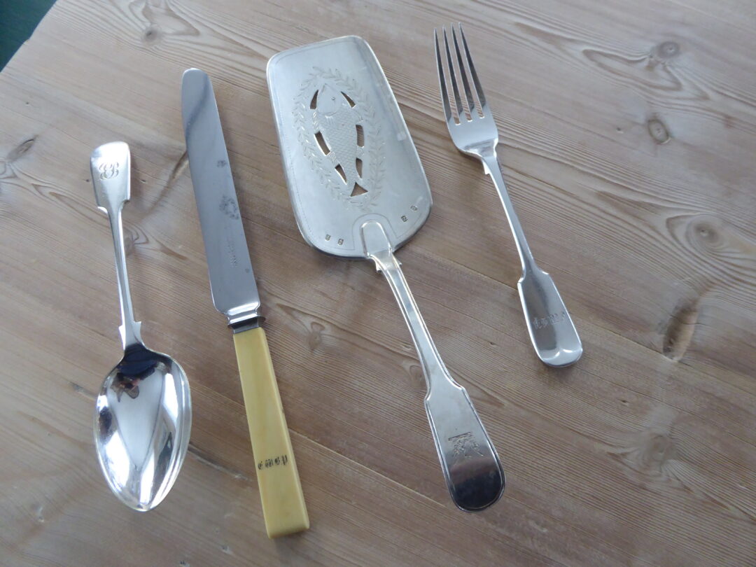 Part 2 Fig 5 Engraved Portman dining utensils Kapteinsgarden