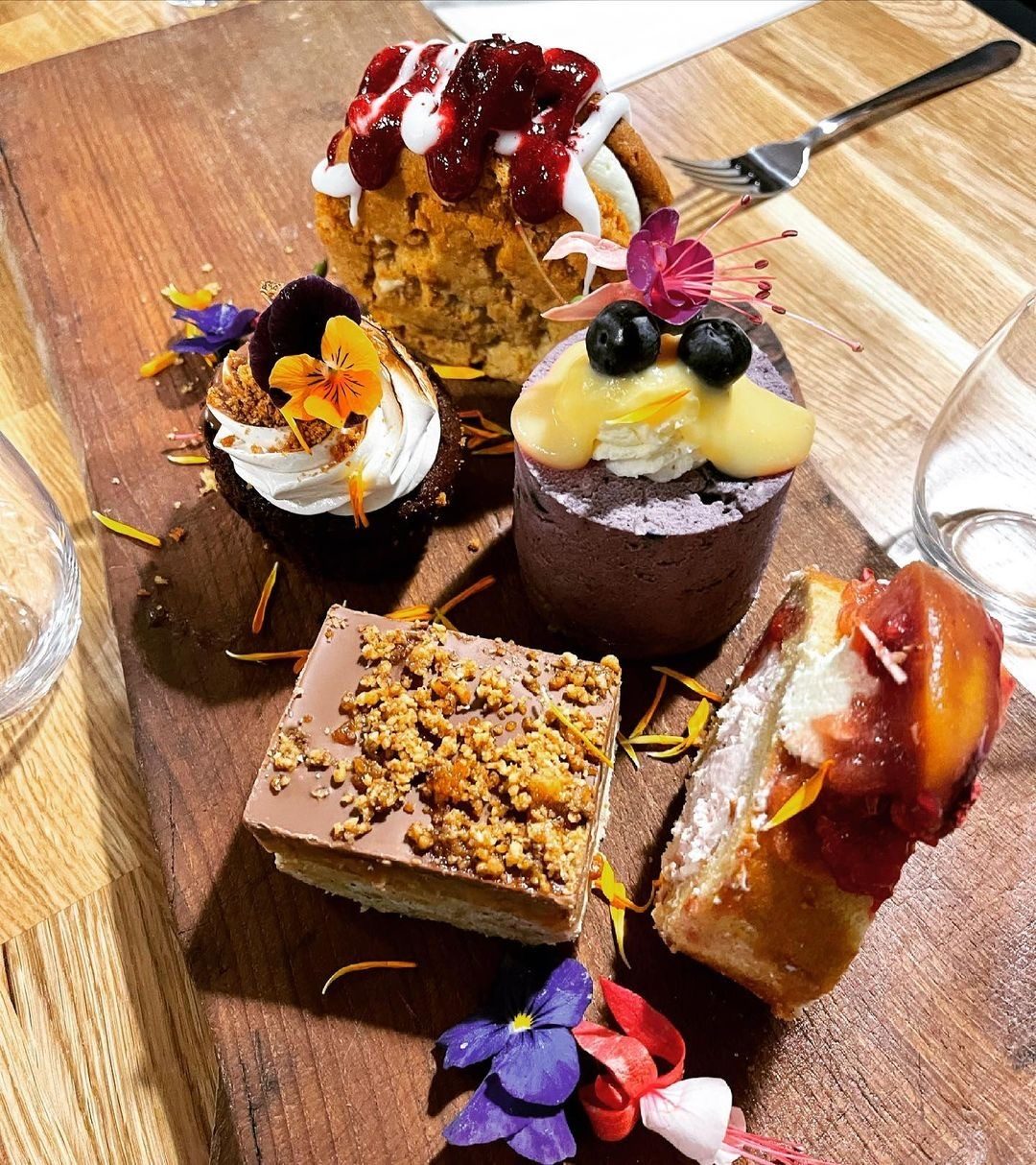 Food at Hestercombe ~ cakes and sweet treats, May 2021
